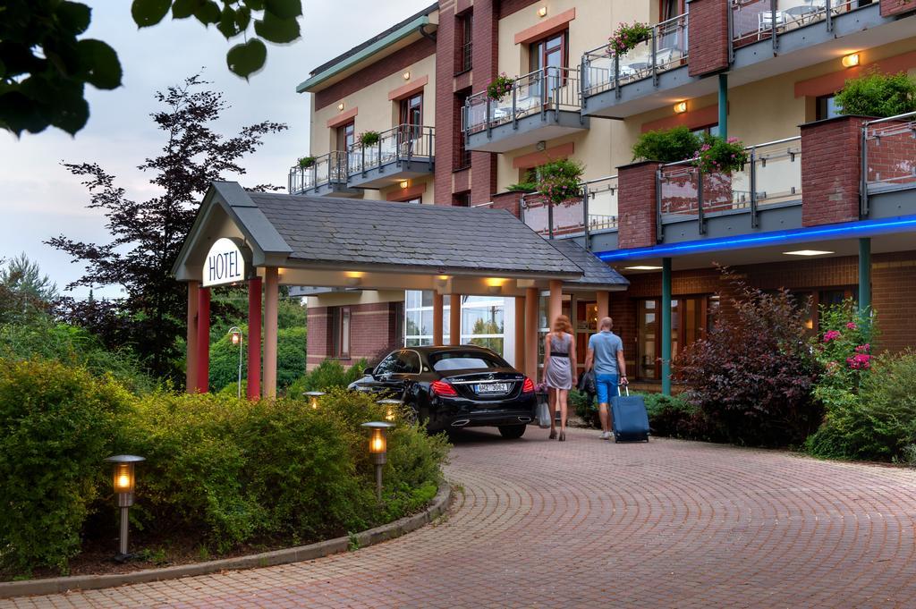 April Hotel Panorama Rychnov nad Kneznou Exterior foto