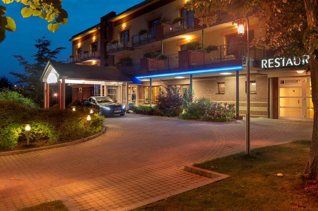 April Hotel Panorama Rychnov nad Kneznou Exterior foto
